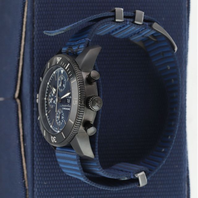Breitling SuperOcean Heritage Chronograph 44 M13313 Image 3